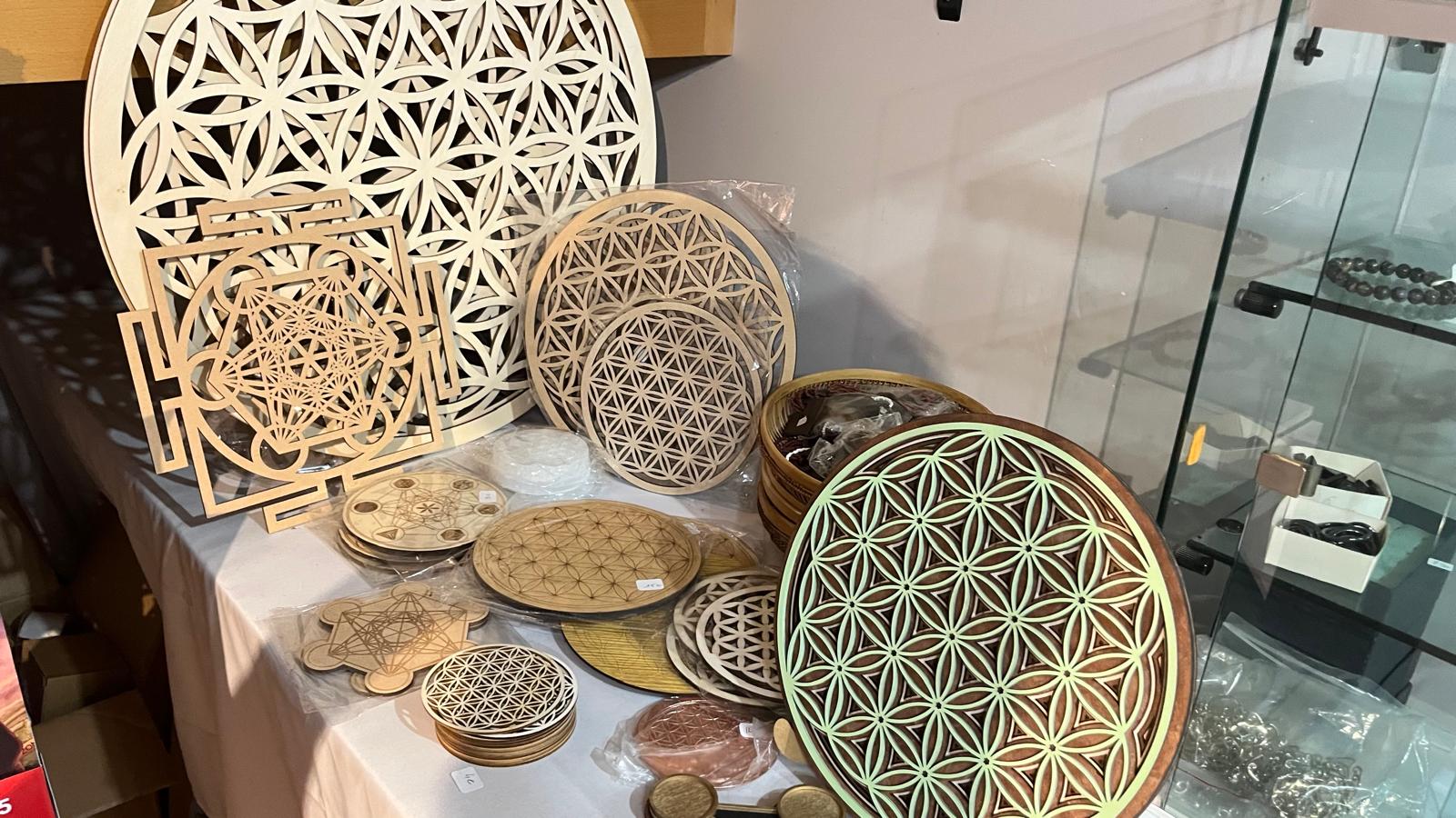 Objets en bois, g&eacute;om&eacute;trie sacr&eacute;e